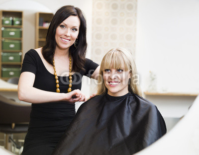 Hairdresser_and_customer.jpg